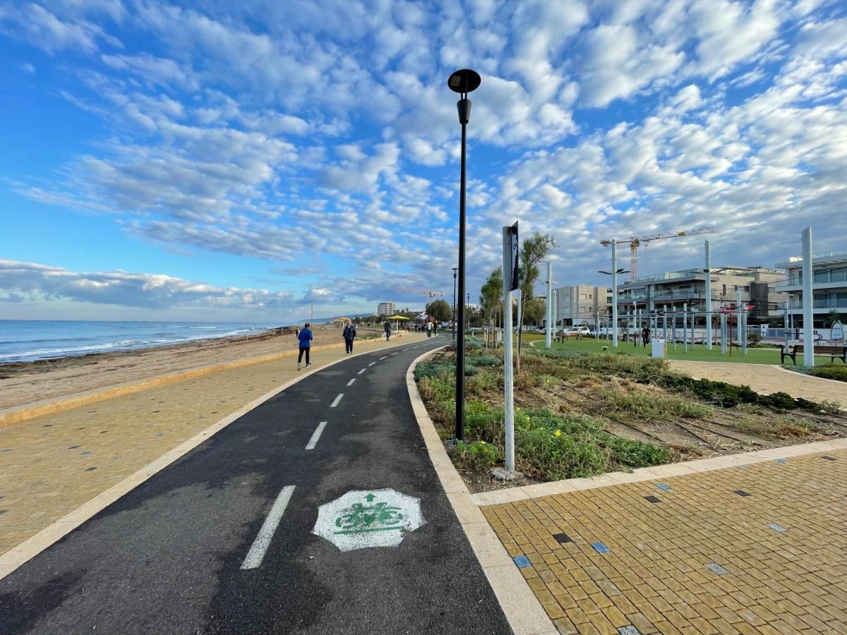 Breezot Yam Hotel Nahariya Exterior photo
